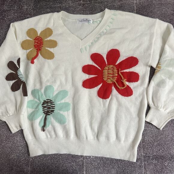 Women's Mod Boutique The Stella Floral White Big Print L/S Pullover Sweater Sz L - Picture 1 of 5